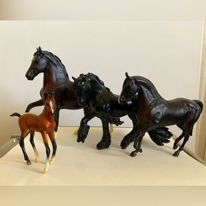 BREYER HORSES: Fell Pony;Raven Black Morgan Mare & Red Bay Foal;Black Stallion